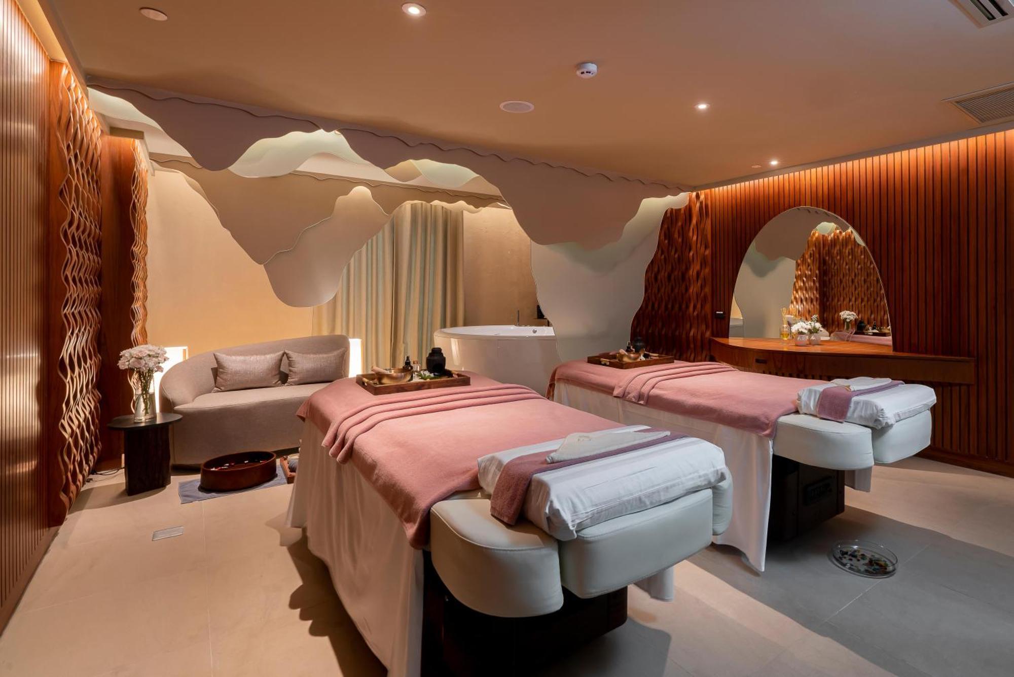 The Salil Hotel Riverside Bangkok Kültér fotó The spa at The Oberoi, Mumbai